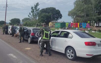 EN CORRIENTES: Detuvieron a cuatro hombres que intentaban llevar a Misiones autos robados