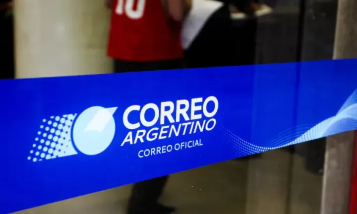 El Gobierno de Javier Milei acelera el cierre de Correo Argentino y  planifica más de 7.000 despidos