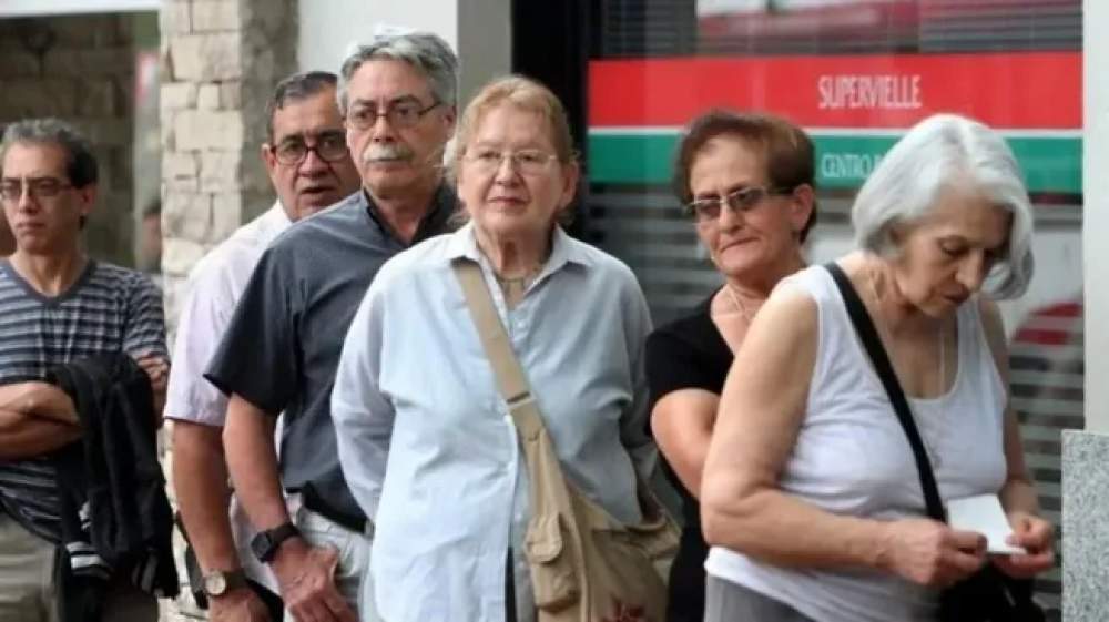 BENEFICIOS: Bono para jubilados de ANSES: quiénes cobran antes de Navidad