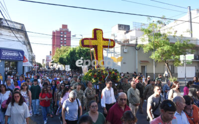 Postales de la tradicional procesión por el día de «La Cruz de los Milagros»