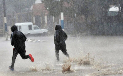 Alerta roja por tormentas: inundaciones, situación crítica en Zárate y destrozos por caída de granizo
