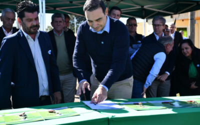 Valdés inauguró viviendas en Tapebicuá y anunció la construcción de otras diez