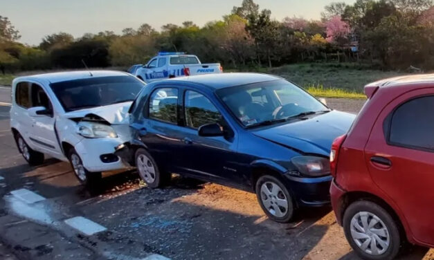 Accidente por la Ruta 11: dos niños heridos tras colisionar vehículos en cadena