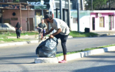 «Ayudar a los pobres hoy no está en la agenda de los políticos»