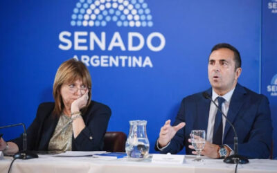 El secretario de Trabajo defendió la reforma laboral en el Senado ante las críticas del kirchnerismo