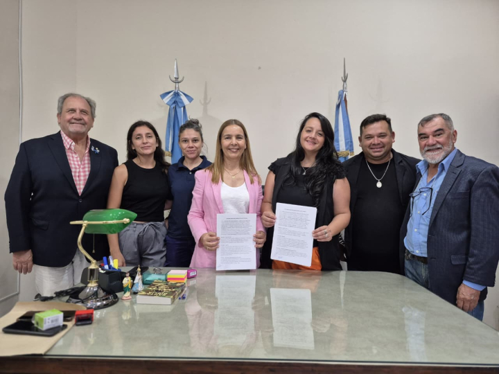 Firma de convenio entre Seguridad y el Colegio Profesional de Higiene