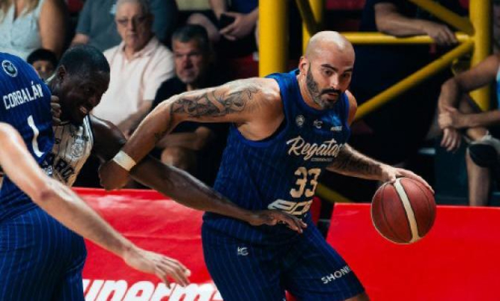 Regatas padeció otro claro revés de local que lo aleja de la cima